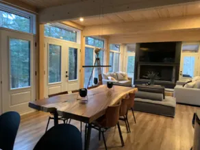 Modern Muskoka Family Cottage - Image 5