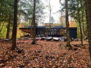 Modern Muskoka Family Cottage - Image 3