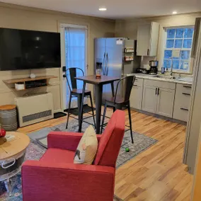 Dark Horse Cottage - Image 3