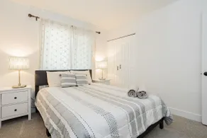 Silver Stay |A safe and cozy haven in Las Vegas| - Image 4