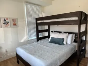 Quaint Home - Image 3