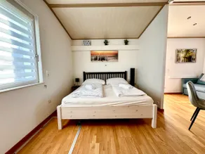 Private cottage with garden & parking - Image 2
