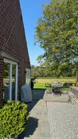 1-bedroom accommodation and sofa bed - Image 2