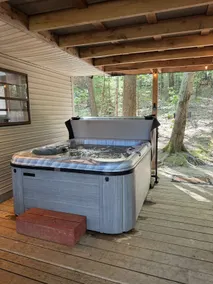 Wildwood Cottage, Hot Tub, Pets - Image 2