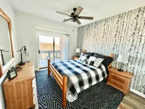 Sunrise Summit - Mountain Modern Condo + Views! - Image 2