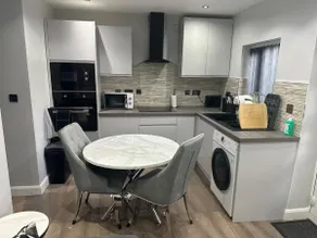 Unique Bungalow - Sleeps up to 4 - Image 4