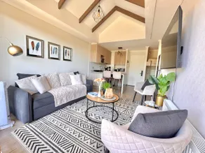 Cozy and well-equipped place in Pucón: AC, views, and parking - Image 2