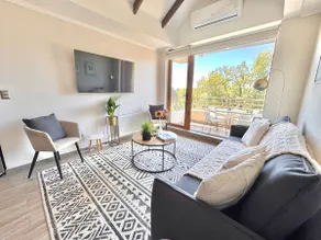 Cozy and well-equipped place in Pucón: AC, views, and parking - Image 4