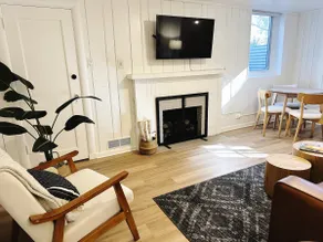 Berkeley Beauty with hot tub + 2 king beds - Image 2