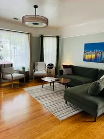 Midtown 2-Bedroom Flat | Steps to Ice Blocks - Image 2