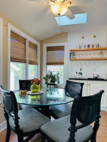 Highlands Bungalow Close to All / 3000+ sq ft - Image 2