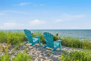 Diana Beach Retreat Private Beach Near Vineyards - Image 3