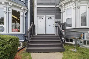 Pierlight Cottage: Steps from Pier and Parking - Image 5