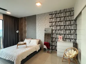 Trefoil by Manhattan Group  - Image 3