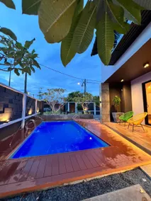 LA Villas Kuantan Private Pool,Near Beach,BBQ,Karaoke - Image 2