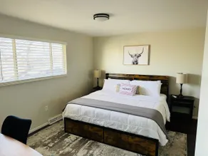 Cozy 4 Bedroom Retreat w/ 1 car garage. - Image 3