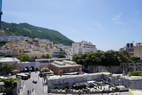 VV - Gibraltar Luxury with Rooftop Pools & Views - Image 3