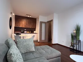White Homes 13 - Master Quart - Image 4