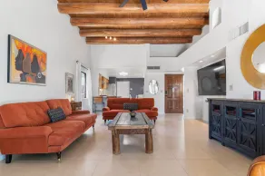 Stunning house - great location - Image 5