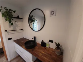 Tranquil Country Cabin - Image 3