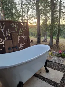Tranquil Country Cabin - Image 4