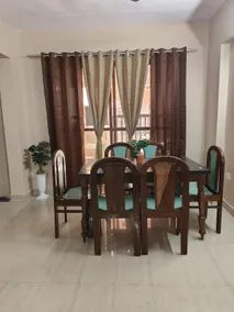 Staeg 2bhk Heart of the City - Image 4