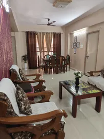 Staeg 2bhk Heart of the City - Image 3