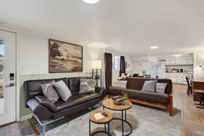Cozy, spacious basement apartment near JMU - Image 5
