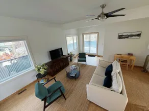 Mount view retreat near Canmore |King bed |Balcony - Image 2