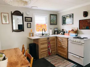 Cute, Quiet, Art-Filled Apt. - Image 2