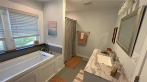Modern Comfortable Home - Image 3