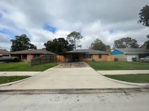 Home in Angleton - Image 5
