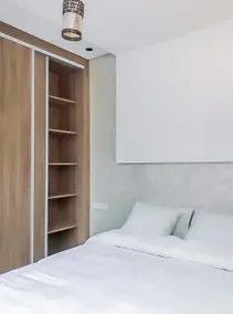 Stay & Chill | RDC, Netflix, Wi-Fi & Parking - Image 3