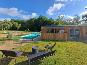 La source - Bungalow avec terrasse à Eguzon - Image 3