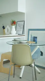 Spacious City Escape With Pool, Gym & Free Parking - Image 3