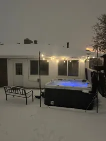 The King’s Nook | Lakewood Hot Tub Hideaway - Image 4