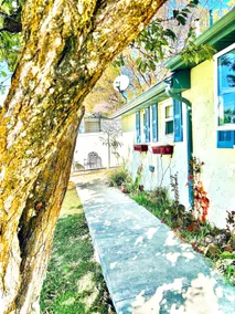 Holladay Charming Cottage with Fenced Yard - Image 4
