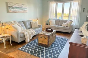 Cozy Retreat • Deck • Fire Pit • Near Lunenburg - Image 4