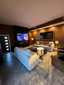 Luxury & Wellness - Image 3