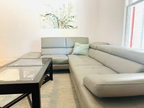 Charming Apartment in Historic Downtown Duck Pond - Image 5