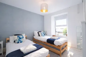 Family surf house near beach: garden, walks, pets - Image 5