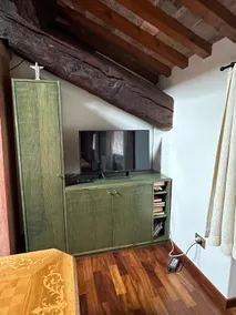 Bright historic attic in the center - Image 4