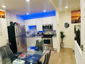Modern Downtown Escape Allentown/ Full Apartment - Image 4