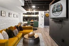 Artistic Stay near Hyde Park: 2 Living, Courtyard - Image 3