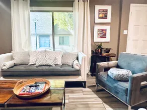 Huge Fun 3 Bedroom Tempe Townhouse! - Image 2