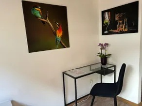 Cozy Studio – Quiet, Fast Wi-Fi, 10 minCenter - Image 3