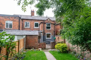 2 Bedroom Home Full Of Character - Image 2