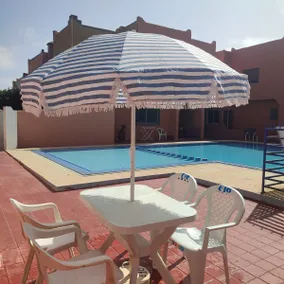 Sublime apartment with pool. - Image 4