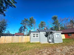 Cozy cabin on a private lake. 2 bedrooms - Image 2