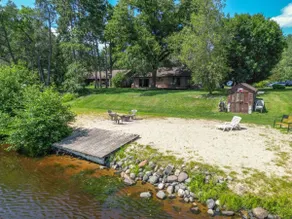 Eau Claire Riverfront 3 Bedroom Cabin with Kayaks - Image 5